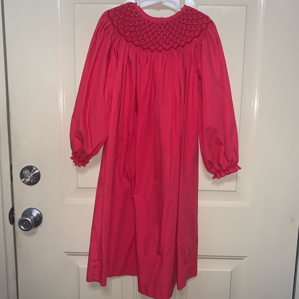 Mom & Me Girls 6X Smocked Dress with Pearl accents - excellent condition